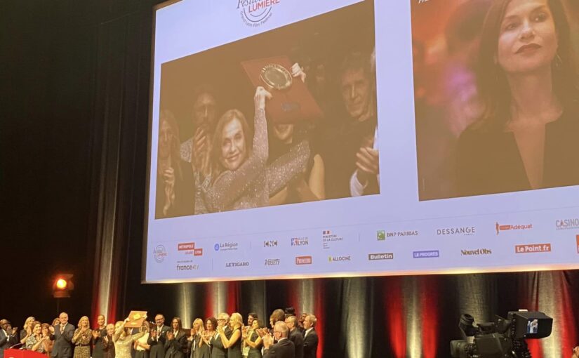 Remise du Prix Lumière à Isabelle Huppert