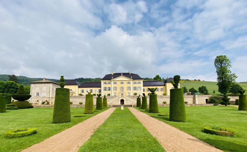 Château de La Chaize, Luxury Lifestyle Awards, Albane Lussat, Mathilde Salabert, Madisson Thibault, Isabelle (7)