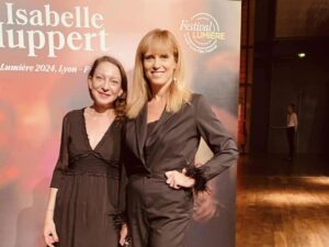 Remise Prix Lumière à Isabelle Huppert, avec Sophie Lavieville Comité Miss Grand Lyon